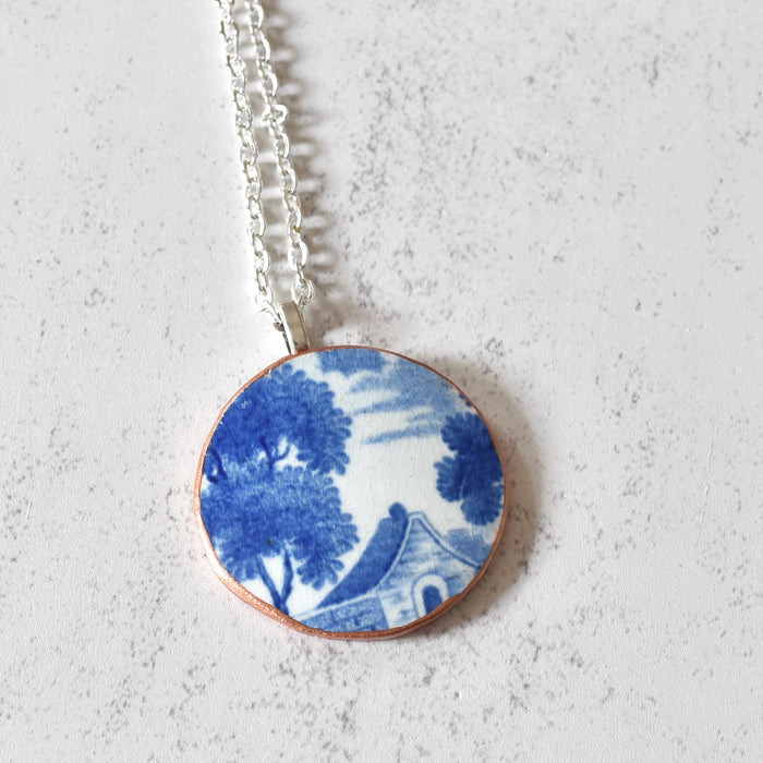Broken Plate Circle Necklace
