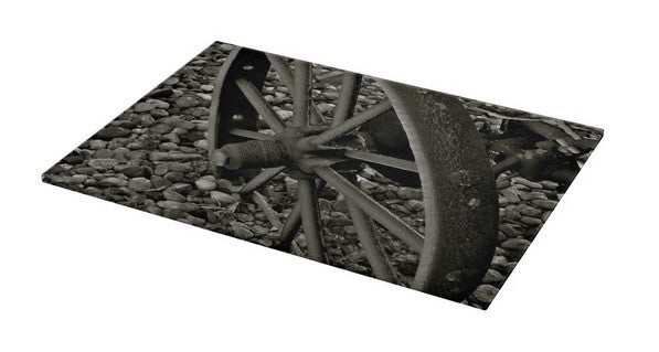Wagon Wheel on Ice Cutting Board