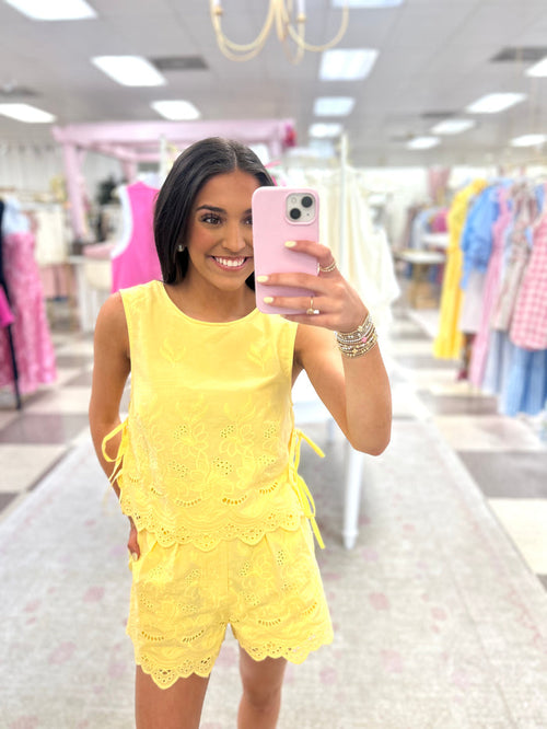 Limoncello Embroidered Set