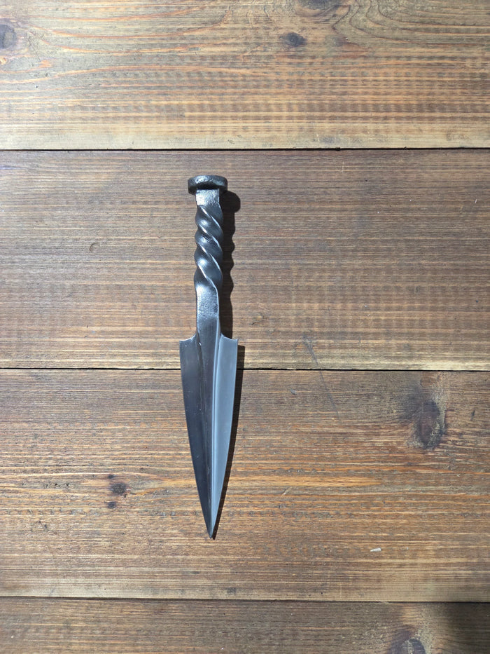 Ashamed knife - Old West Iron
