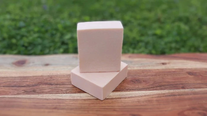 Cadence Rose Salt Bar.
