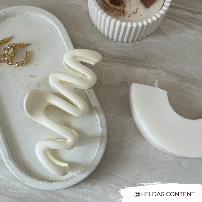 Coconut Lane Squiggle Claw Clip - Cream