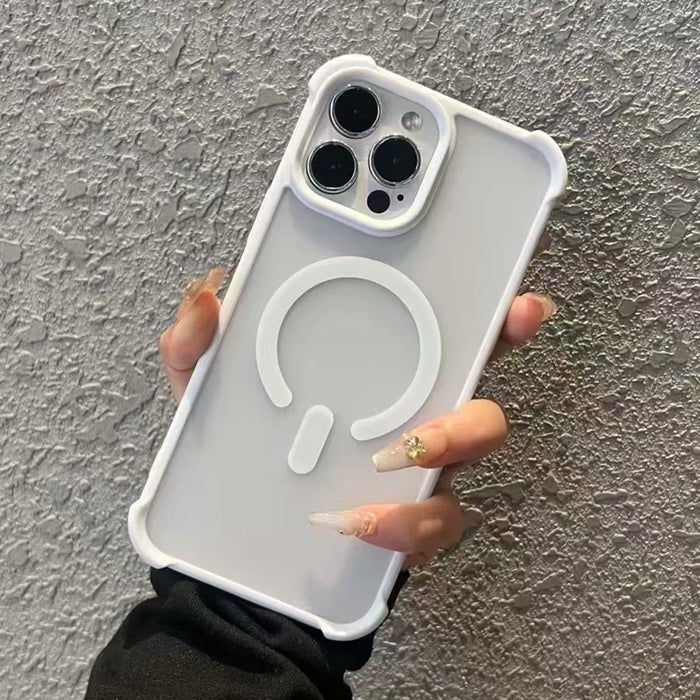White-trimmed phone case with MagSafe compatibility.