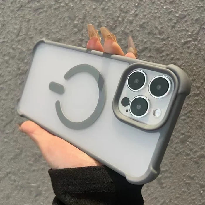 Gray / iPhone 13