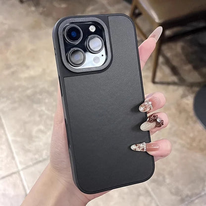 Black / iPhone 16