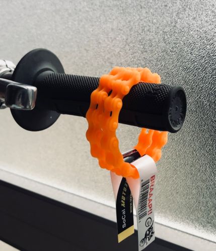 MX ORANGE CHAIN WRISTBAND BRACELET