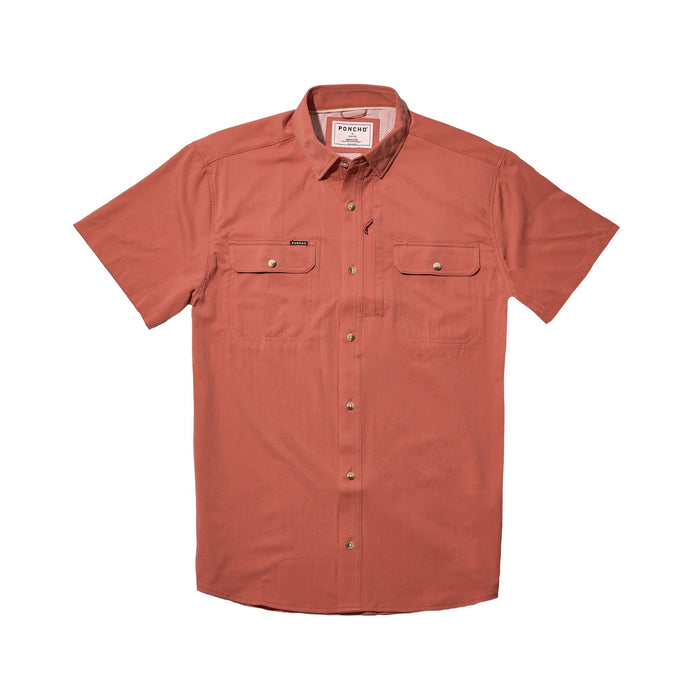 Rust-colored Poncho Tybee short sleeve performance shirt with dual chest pockets and button-down collar.