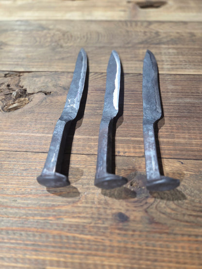 Simple railroad spike knife - Old West Iron