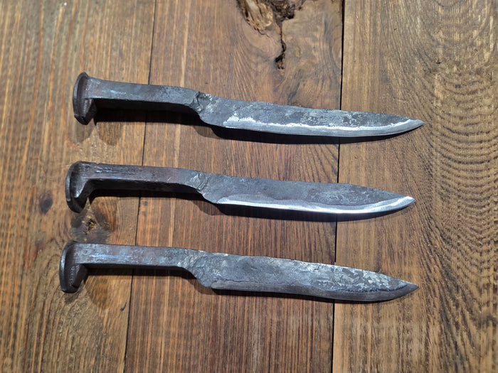 Simple railroad spike knife - Old West Iron