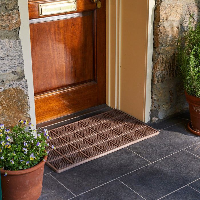 The Outlier - Chestnut / Doormat