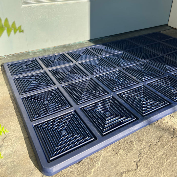 The Outlier - Marine / Doormat